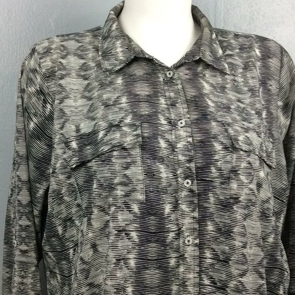 Olive & Oak Woman PolyBlack Stripe Blouse Sz 3X - Picture 5 of 8